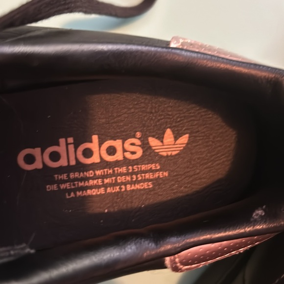 New without tags. Stan smith adidas. Size 9 - Picture 5 of 6